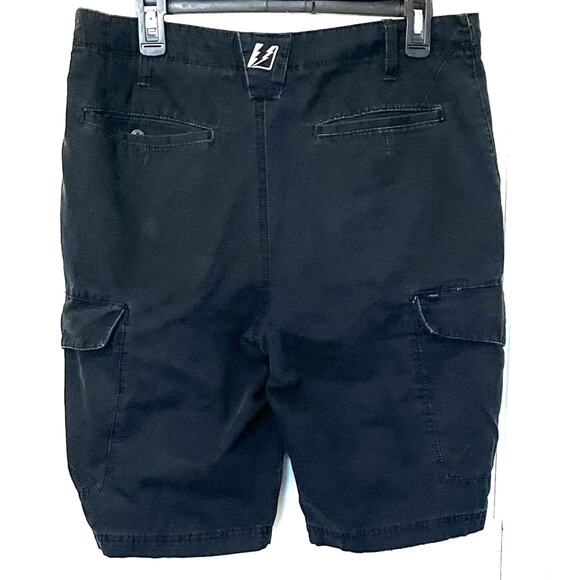 AMPLIFY CARGO SHORTS, MENS, 32/TAG, MEASURED 34 WAIST, BLACK, HIGH RISE - Picture 4 of 11